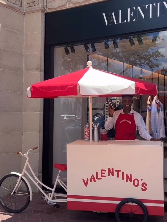 Valentino Accessories - Valentino “Valentino’s” Ice Cream Serving Set - Event Piece